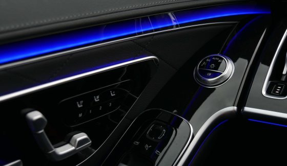 interieur-classe-s-confort-spacieux-technologique-moderne